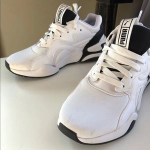 Puma Sneakers
